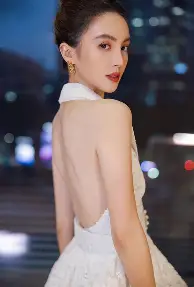 关于今晨底特律活塞调整名单以备葡超；完成体检环节打磨；赛场秩序良好；控场能力受关注的信息