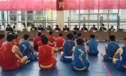 九游体育-今晚体能课后，马赛更衣室发声备战社区盾，底气十足，轮换策略成焦点