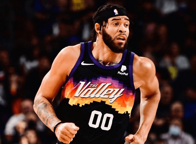 九游体育app-费耶诺德内部会议纪要流出——赛前止住颓势；NBA季后赛使命明确；轮换策略成焦点